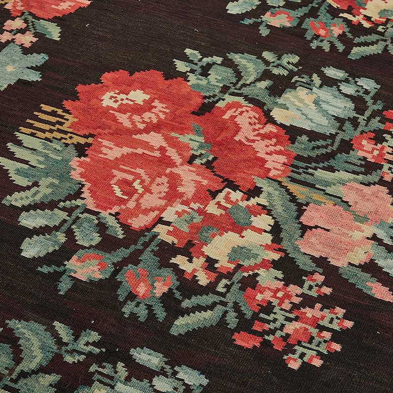 Vintage Handwoven Moldovan Kilim Rug - 6'  x 12' 6" (72" x 150") - K0093884