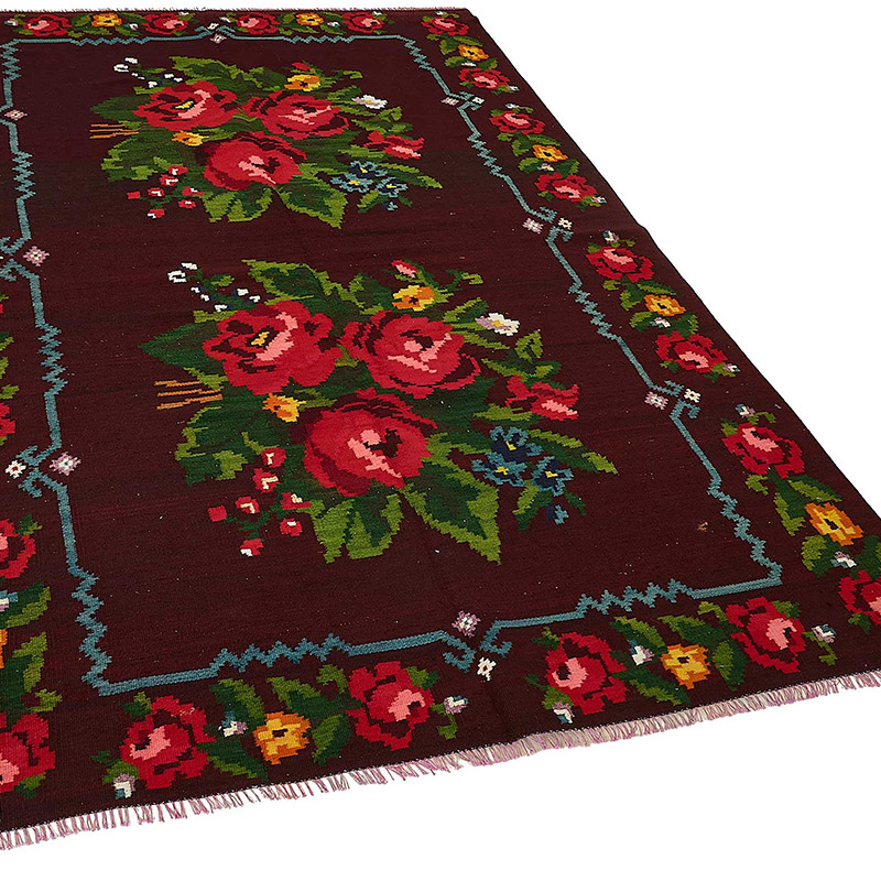 Vintage Handwoven Moldovan Kilim Rug - 5' 2" x 7' 11" (62" x 95") - K0093885