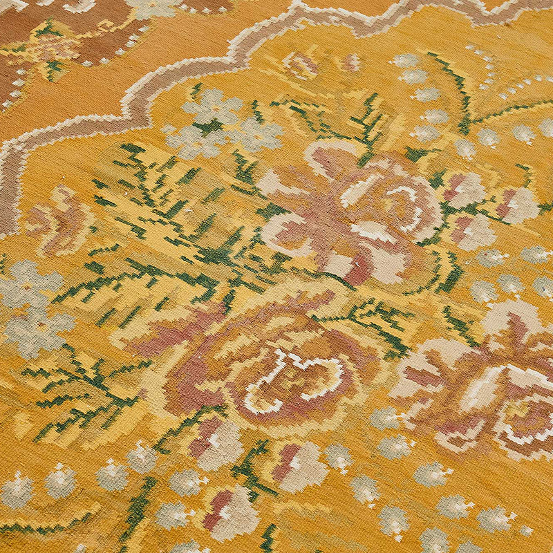 Vintage Handwoven Moldovan Kilim Rug - 5' 10" x 10' 1" (70" x 121") - K0093889