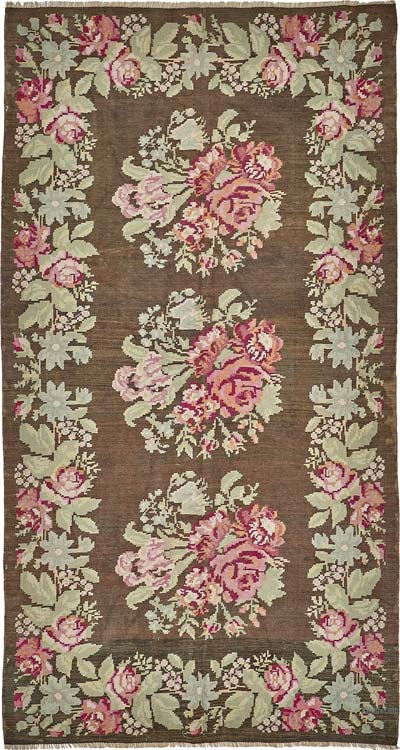 Vintage Handwoven Moldovan Kilim Rug - 5' 9" x 10' 7" (69" x 127")