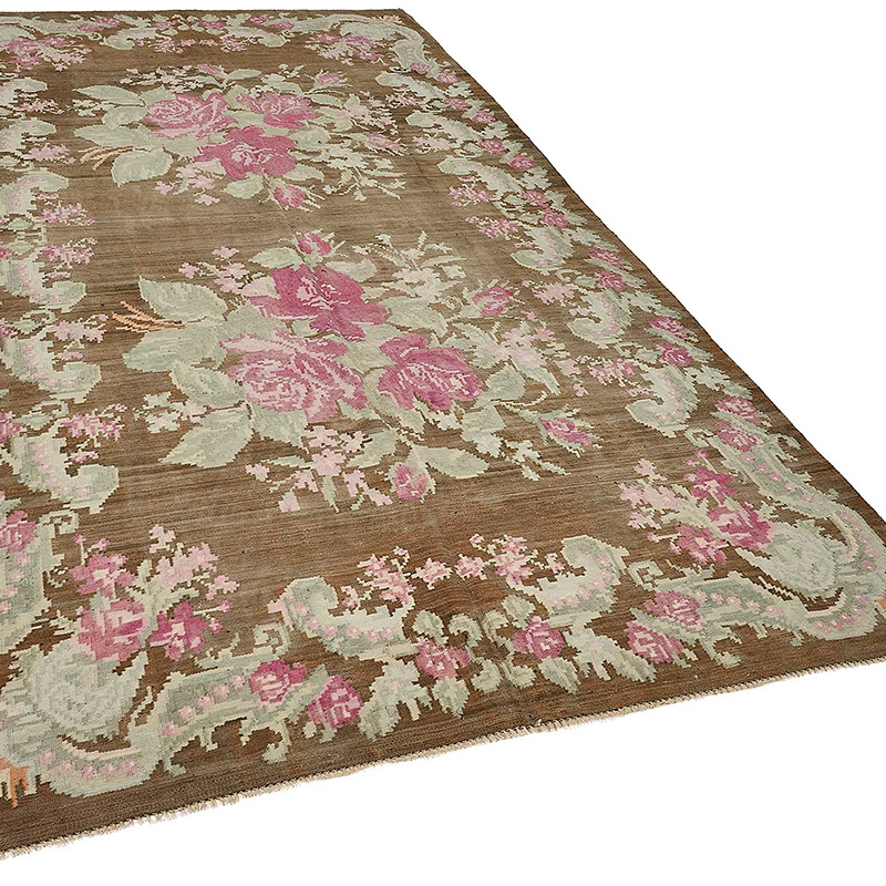 Vintage Handwoven Moldovan Kilim Rug - 5' 6" x 10' 5" (66" x 125") - K0093904