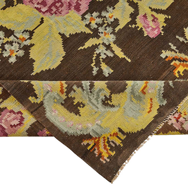 Vintage Handwoven Moldovan Kilim Rug - 6' 1" x 10' 11" (73" x 131") - K0093905