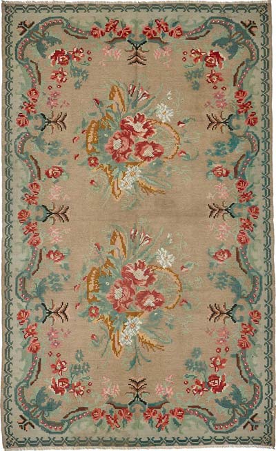 Vintage Handwoven Moldovan Kilim Rug - 6'  x 9' 11" (72" x 119")