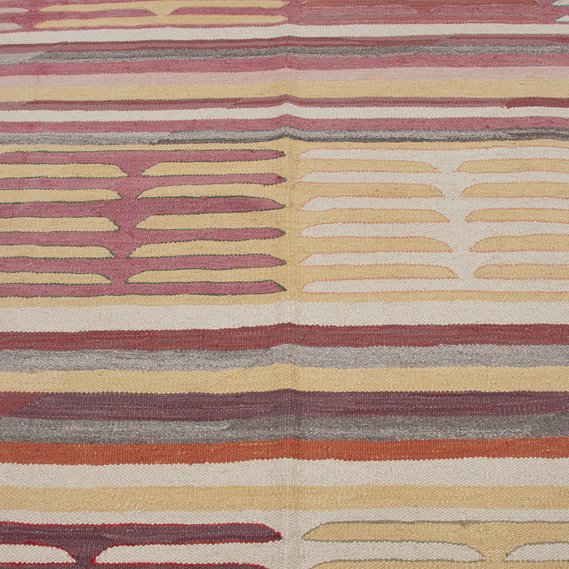 New Turkish Handwoven Kilim Rug - 5' 9" x 7' 9" (69" x 93") - K0094564