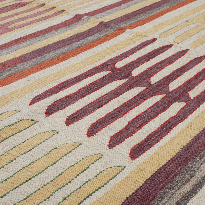 New Turkish Handwoven Kilim Rug - 5' 9" x 7' 9" (69" x 93") - K0094564